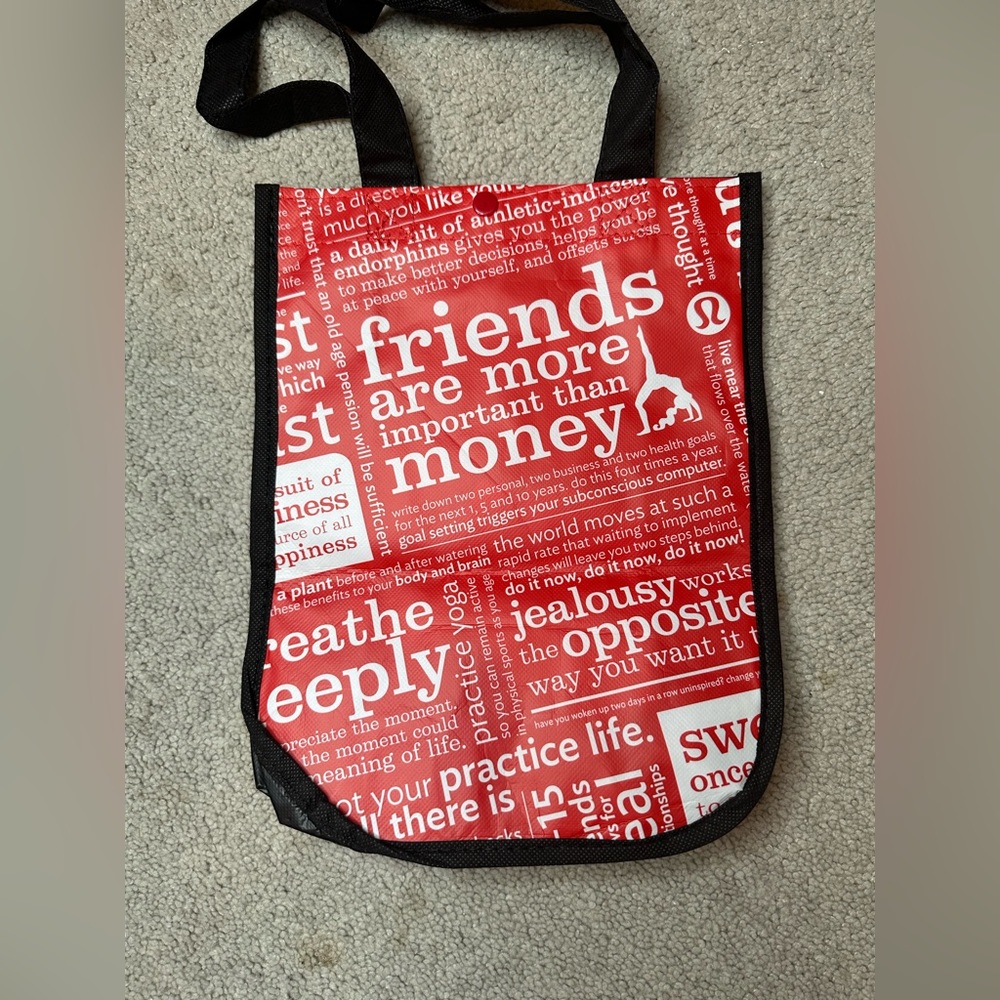 9 x 12 lululemon shopping bag